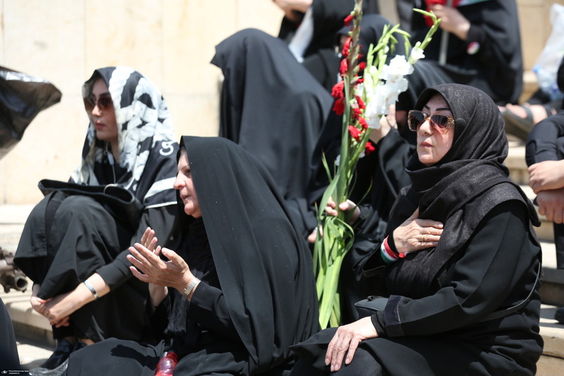 مراسم وداع با رهبر شهید انقلاب در مصلی تهران