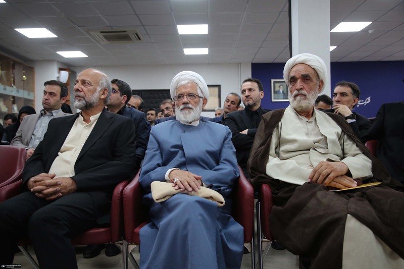 آئین رو نمایی از نسخه چاپی زیارت عاشورا طوماری