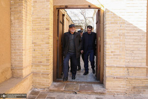 بازدید عضو مجمع تشخیص مصلحت نظام از رویدادهای فرهنگی و هنری بر آستان آفتاب