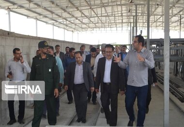 فرماندار لارستان: دستگاه‌های اجرایی موظف به رفع موانع تولید هستند