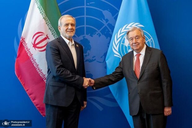 پزشکیان به دبیرکل سازمان ملل: اجرای اسنپ‌بک و بازگشت تحریم‌ها عملی غیرقانونی است/ متاسفانه جنایات و نسل‌کشی در غزه در حالی رخ می‌دهد که شورای امنیت سازمان ملل هیچ اقدامی حتی در حد محکوم کردن نیز برای توقف این جنگ انجام نداده است