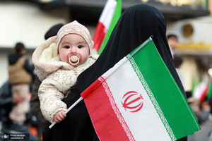 راهپیمایی دختران «جان‌فدای ایران» -۱
