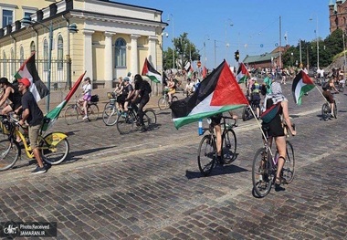 تظاهرات دوچرخه سواران در فنلاند در حمایت از فلسطین + عکس ها