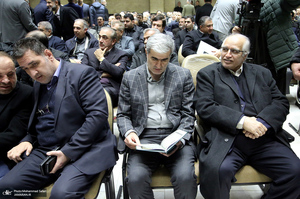 مراسم ترحیم مادر محمد شریعتمداری