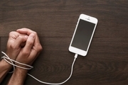5 عادت اشتباه و نگران کننده در استفاده از گوشی های هوشمند