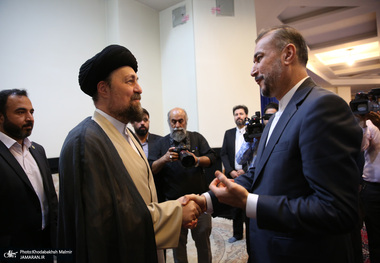 دیدار وزیر، معاونان و مسئولان وزارت امور خارجه با سید حسن خمینی 