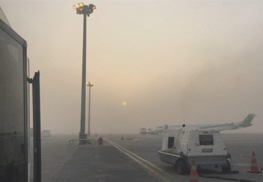 گرد و خاک پروازهای امروز فرودگاه سنندج را 2 ساعت به تاخیر انداخت