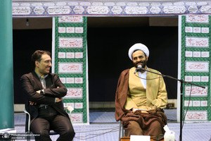 هم اندیشی معاونین پرورشی آم.زشی و پرورش و موسسه تنظیم و نشر آثار امام خمینی در حسینیه جماران