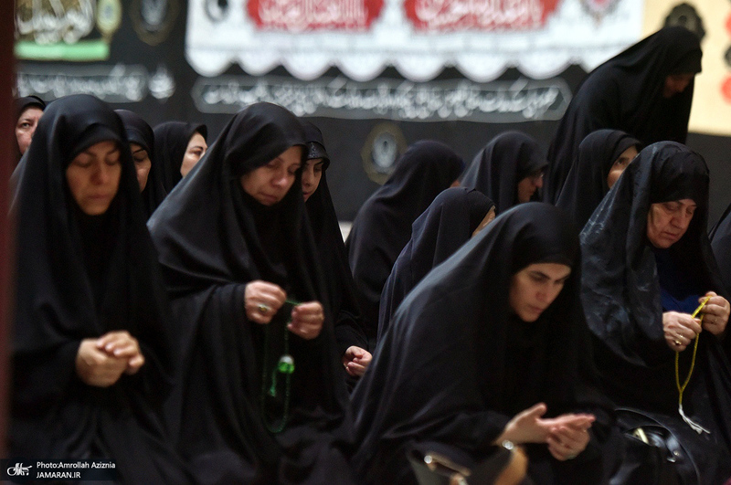 مراسم عزاداری ظهر عاشورا در حرم مطهر امام خمینی