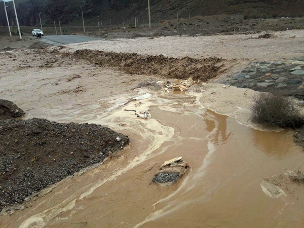 ارتباط چند روستا در استان یزد قطع شد  احتمال جاری شدن سیل در یزد