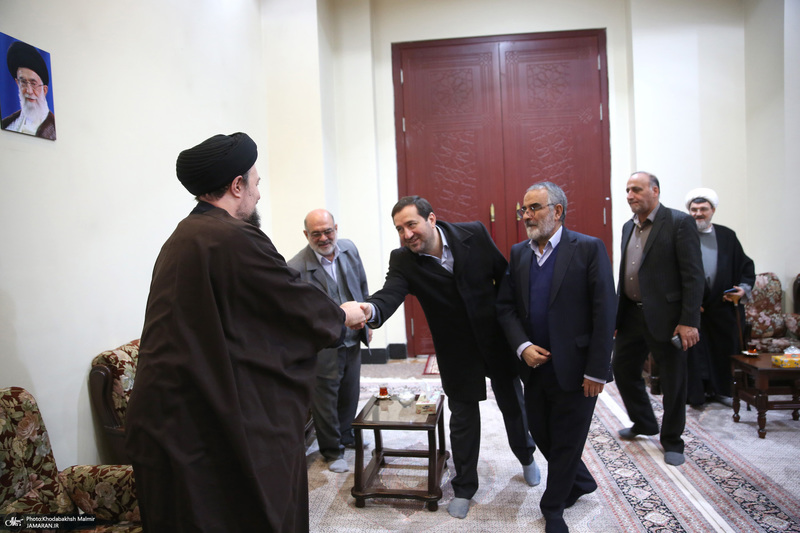 تجدید میثاق رئیس و جمعی از مدیران سازمان صداوسیما با آرمان‌های امام خمینی(س)-2