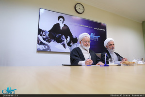 حضور حجج اسلام و المسلمین انصاری و مصباحی مقدم در جماران