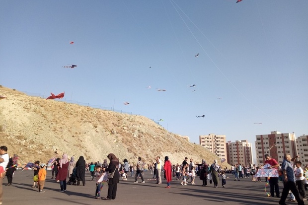 جشنواره پرواز بادبادک‌ها در شهر پردیس برگزار شد