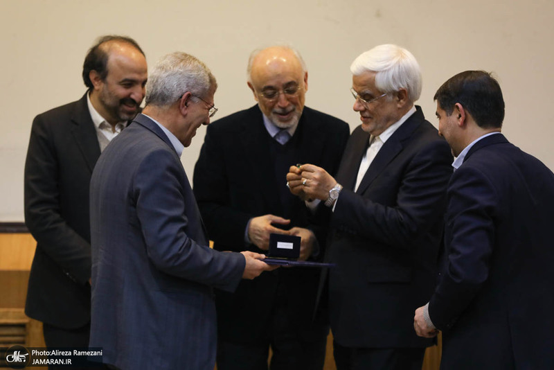 مراسم استاد ممتازی دانشگاه صنعتی شریف با حضور عارف