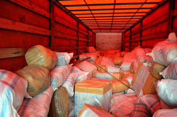 3.5 میلیارد ریال پارچه قاچاق در سنندج کشف شد