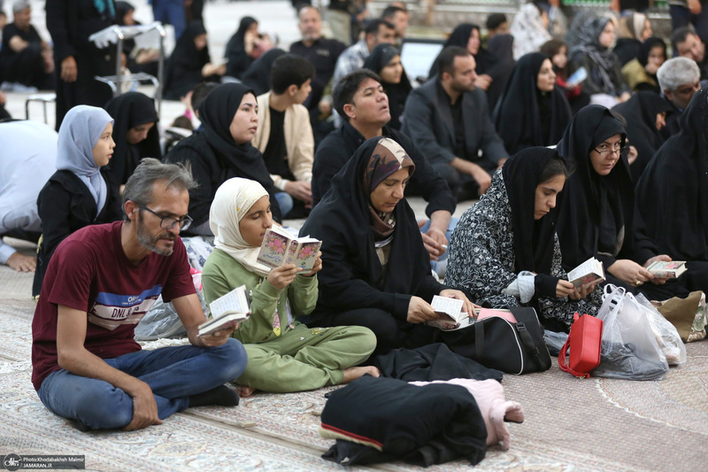 احیای شب بیست و سوم ماه مبارک رمضان در حرم مطهر امام خمینی (س)