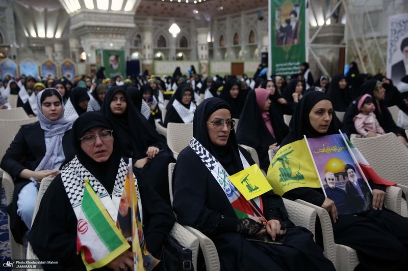 مراسم چهلم شهید سیدحسن نصرالله و سرلشکر نیلفروشان در حرم امام خمینی (س)