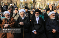 تشییع پیکر آیت‌الله مستجابی در اصفهان (1)