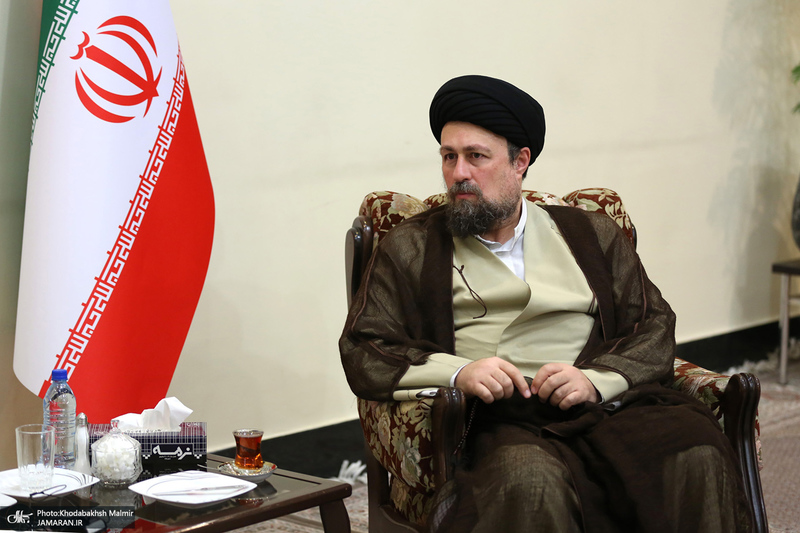 ادای احترام نخست وزیر بورکینافاسو و هیأت همراه نسبت به مقام شامخ بنیان‌گذار جمهوری اسلامی ایران