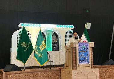 امام جمعه موقت شیراز از خدمات خبرنگاران به جامعه قدردانی کرد