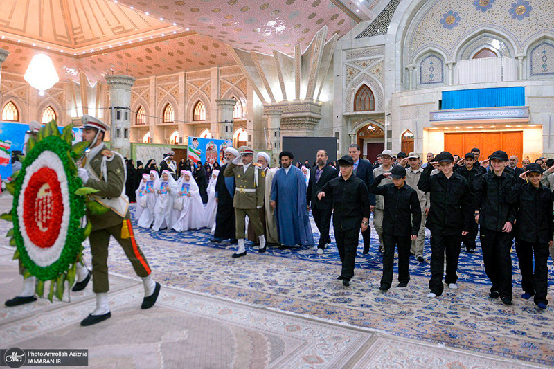 جشن عبادت و تکلیف فرزندان کارکنان معاونت پشتیبانی سپاه در حرم امام خمینی (س)