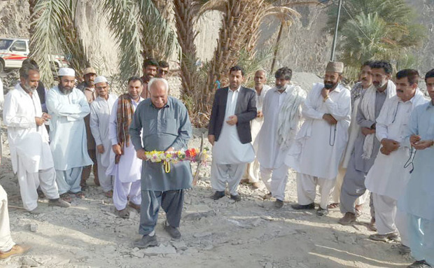 هنرستان شبانه روزی کار و دانش سرباز کلنگ زنی شد