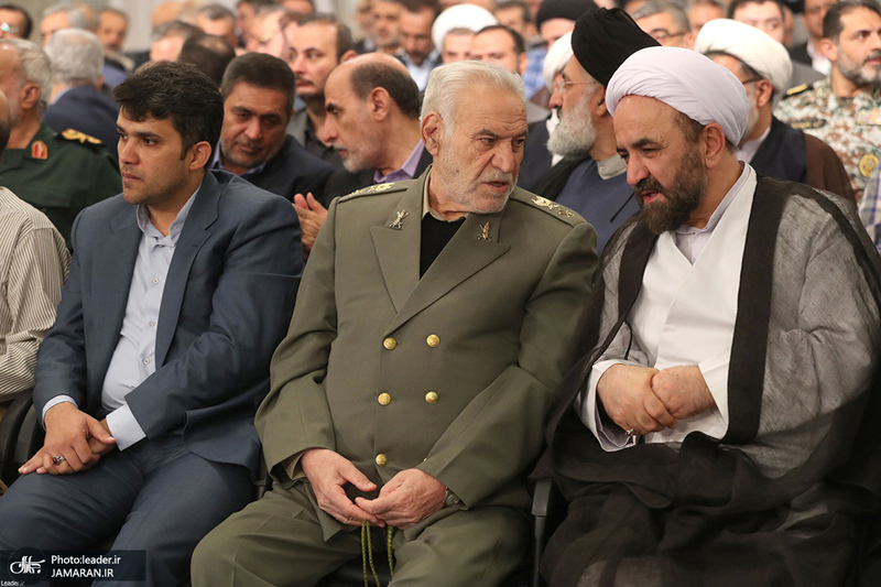 دیدار مسئولان نظام و مهمانان کنفرانس وحدت اسلامی با رهبر معظم انقلاب