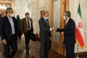 نشست های برجامی معاون سیاسی وزیر خارجه در بروکسل آغاز شدند/ باقری کنی با مورا دیدار کرد