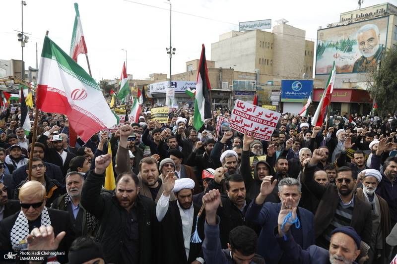 راهپیمایی نمازگزاران قمی‎ در محکومیت جنایت تروریستی کرمان