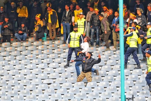 مجری بلیت فروشی پرسپولیس - سپاهان: نیروی انتظامی دستور ورود "تماشاگران اضافی" را 
 داد