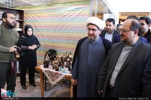 بازدید وزیر صنعت، معدن‎ و تجارت از بیت تاریخی امام در خمین