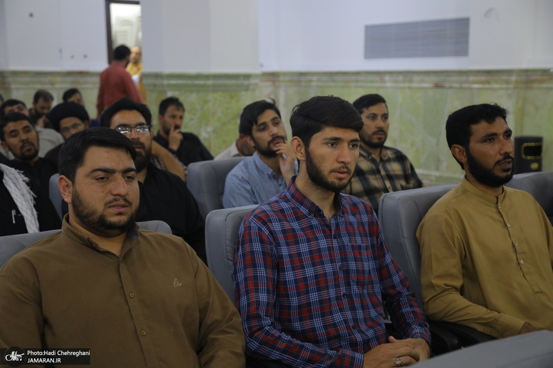 نشست «قرآن و عترت، محور اتحاد مسلمانان در اندیشه امام خمینی(س)» به زبان اردو