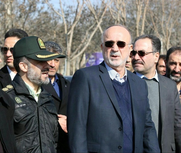 مردم همیشه در صحنه حامی انقلاب هستند حضور ملت پاسخی برای دشمن است