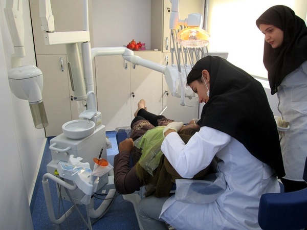ارائه 50 هزار خدمت در  کلینیک سیار دندانپزشکی البرز
