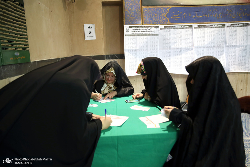 انتخابات 98 در حسینیه جماران-4 رای دادن زنان