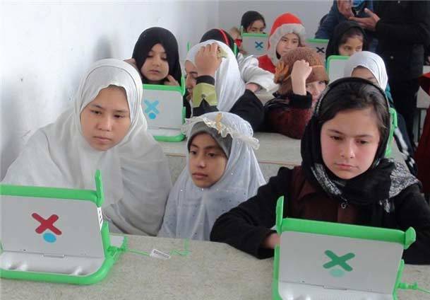 چرا آموزش کودکان افغان برای ایرانی ها یک ضرورت است؟