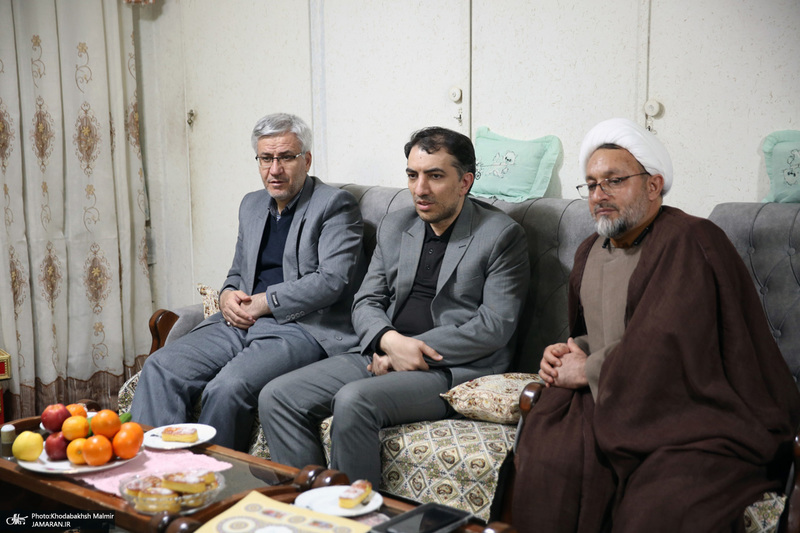 دیدار دست اندر کاران هفته فرهنگی بر استان آفتاب با خانواده شهداء