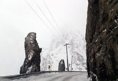 مسدودی مقطعی محور کندوان آغاز شد