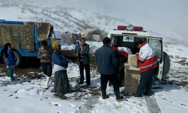 امدادرسانی به عشایر گرفتار شده در برف و کولاک ارسباران