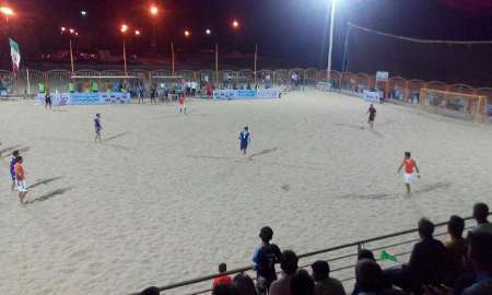 مسابقات فوتبال ساحلی قهرمانی امیدهای کشور در اردکان آغاز شد