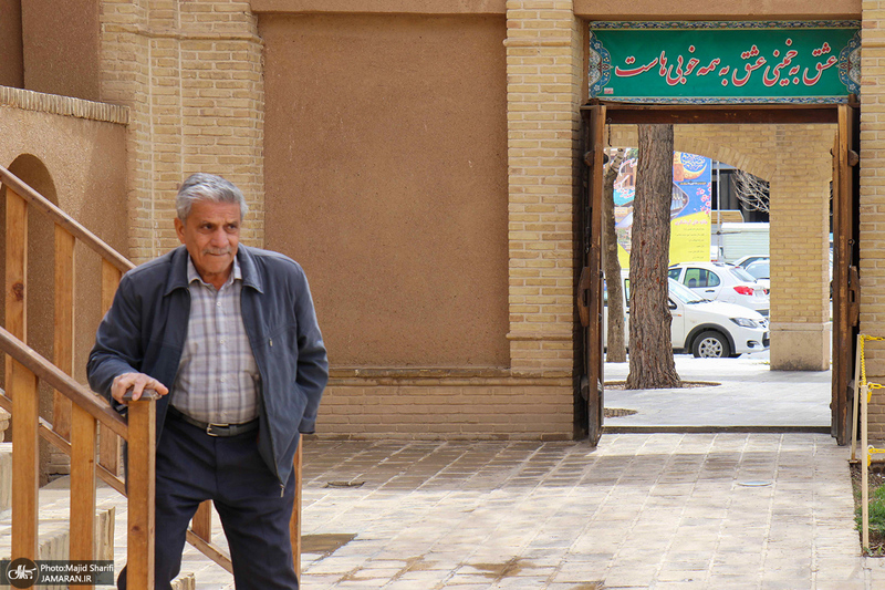 بازدید گردشگران نوروزی از بیت تاریخی حضرت امام در خمین -2
