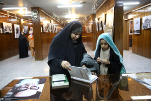 بازدید کردشگران نوروزی از بیت امام خمینی (س) در جماران
