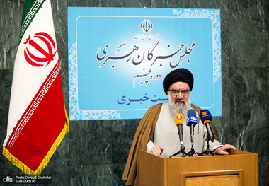 سخنگوی خبرگان: دعوت از وزیر امور اقتصاد و دارایی برای سوال و استیضاح نبود/ تاکنون روسای سه قوه و سردار سلیمانی هم مهمان ما بوده‌اند