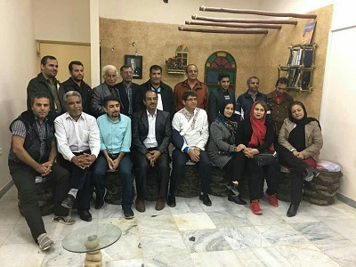آیین شب شعر سپید در خورموج بوشهر برگزار شد