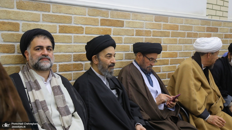 عمامه گذاری طلاب توسط مراجع عظام تقلید در روز میلاد امام علی (ع)‎