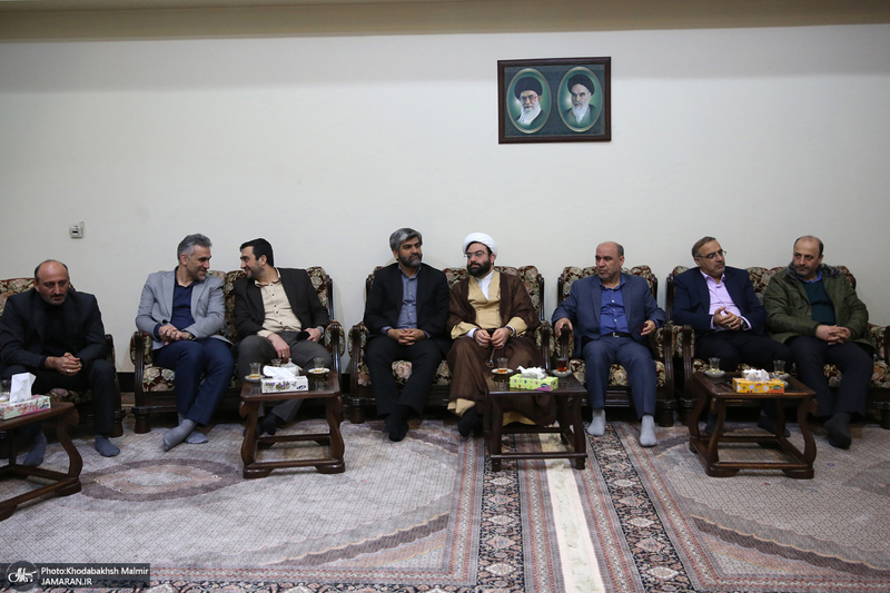 دیدار رئیس، مدیران و جمعی از کارکنان کمیته امداد امام خمینی (ره) با سید حسن خمینی