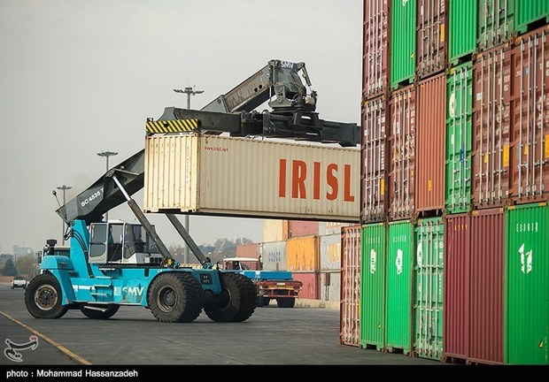 صادرات کالاهای استاندارد از مرز بین المللی مهران ۹ درصد افزایش یافت