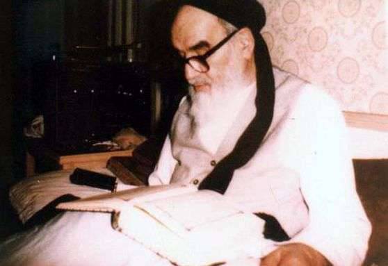 یرجى التفضل بذکر نظر الإمام الخمینی (قدس سره) حول مفهوم "الاجتهاد" و "الاجتهاد الجواهری"