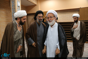 مراسم بزرگداشت والده آیت الله واعظ موسوی در بیت علامه طباطبایی قم