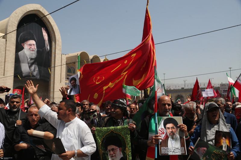 مراسم وداع با رهبر شهید انقلاب در مصلی تهران